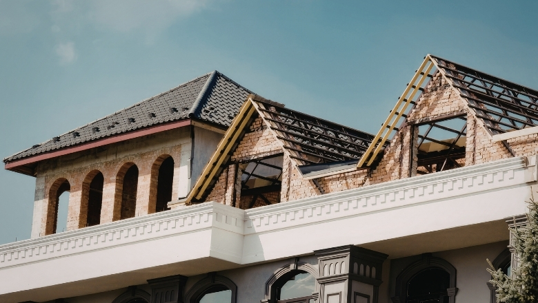5 Costly Mistakes Homeowners Make After Roof Damage (And How to Avoid Them)
